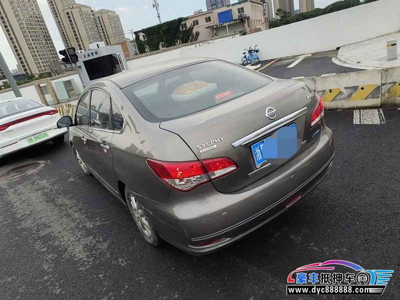 19年日产轩逸轿车抵押车出售