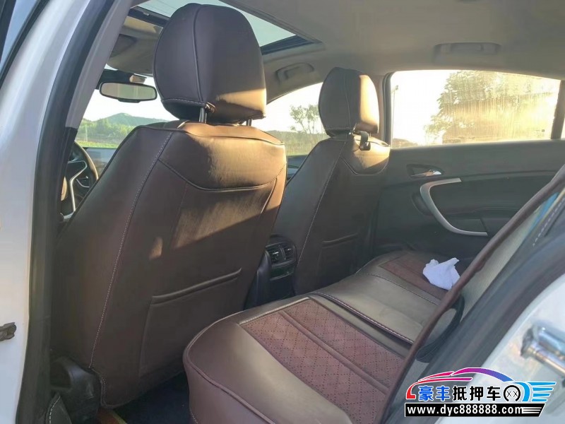 14年别克君威轿车抵押车出售