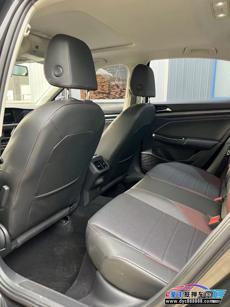 21年大众宝来轿车抵押车出售