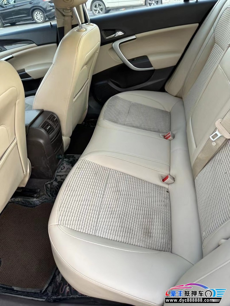 15年别克君威轿车抵押车出售