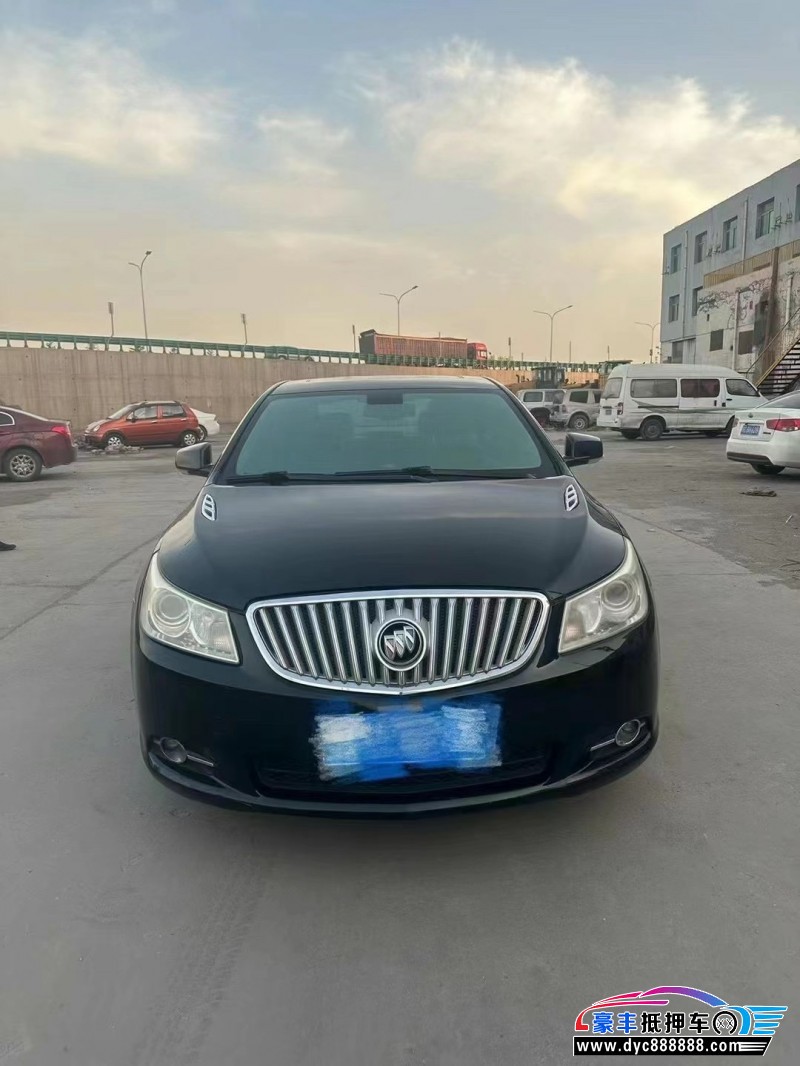 10年别克君越轿车抵押车出售