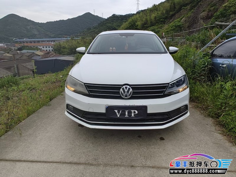 17年大众速腾轿车抵押车出售