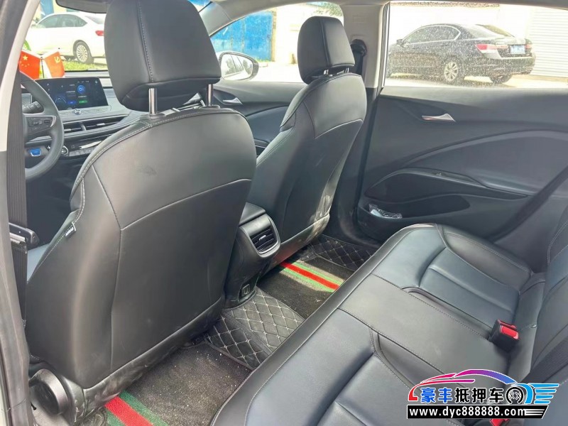 23年别克微蓝轿车抵押车出售