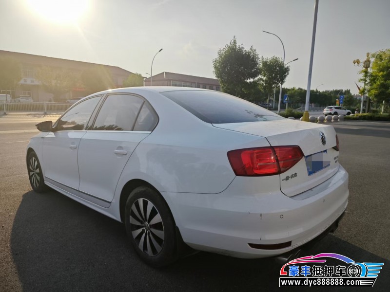 17年大众速腾轿车抵押车出售