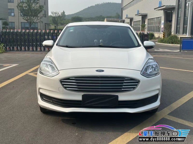 19年福特福克斯轿车抵押车出售