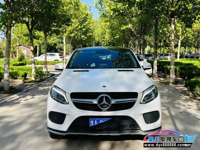 18年奔驰GLE轿车抵押车出售