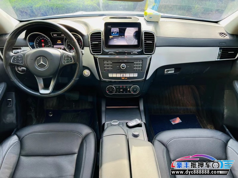 18年奔驰GLE轿车抵押车出售