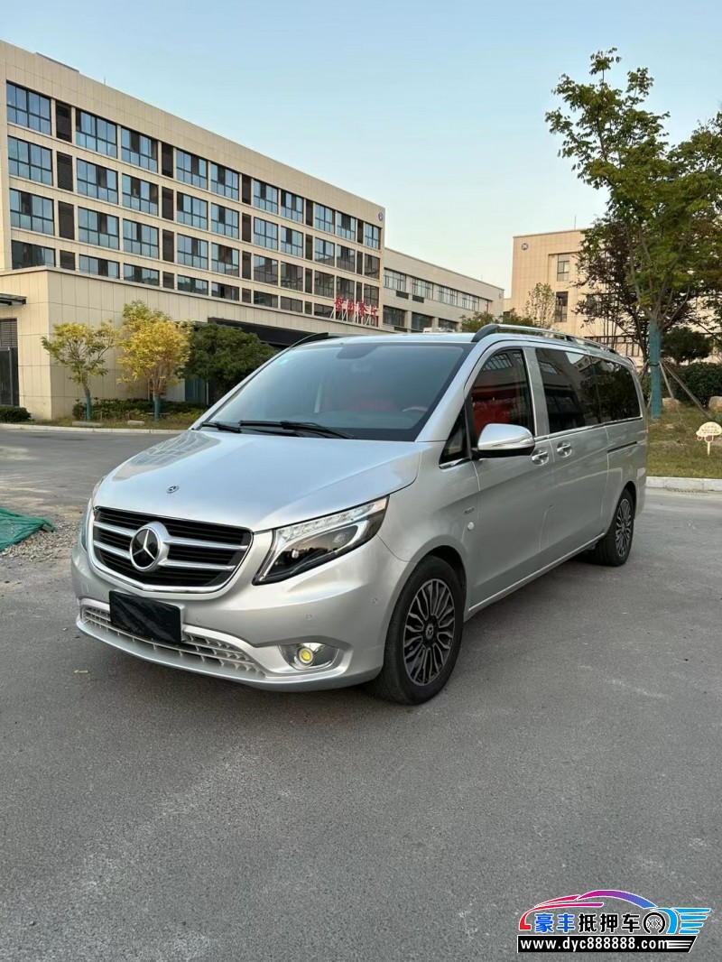 17年奔驰威霆MPV抵押车出售