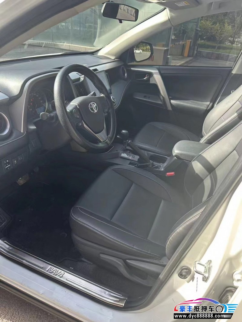 19年丰田RAV4SUV抵押车出售