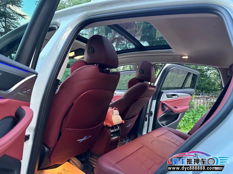 21年宝马X4轿车抵押车出售