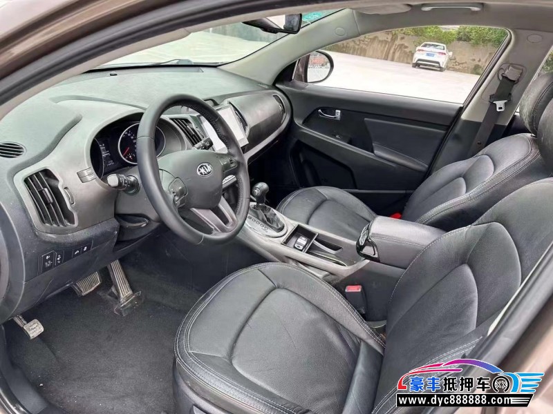 16年起亚智跑SUV抵押车出售