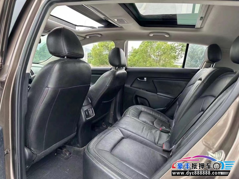 16年起亚智跑SUV抵押车出售