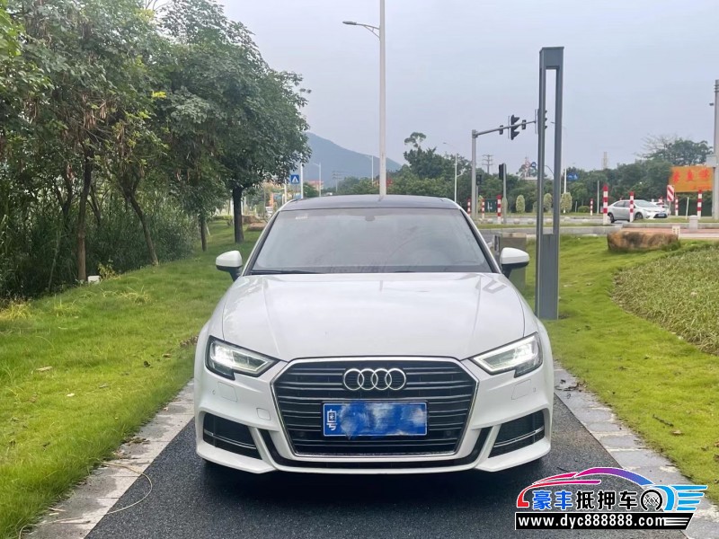 19年奥迪A3轿车抵押车出售