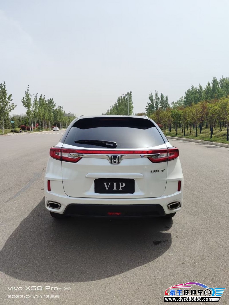 18年本田UR-V轿车抵押车出售