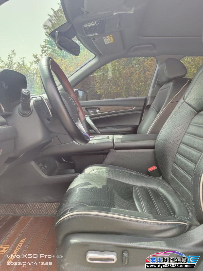 18年本田UR-V轿车抵押车出售