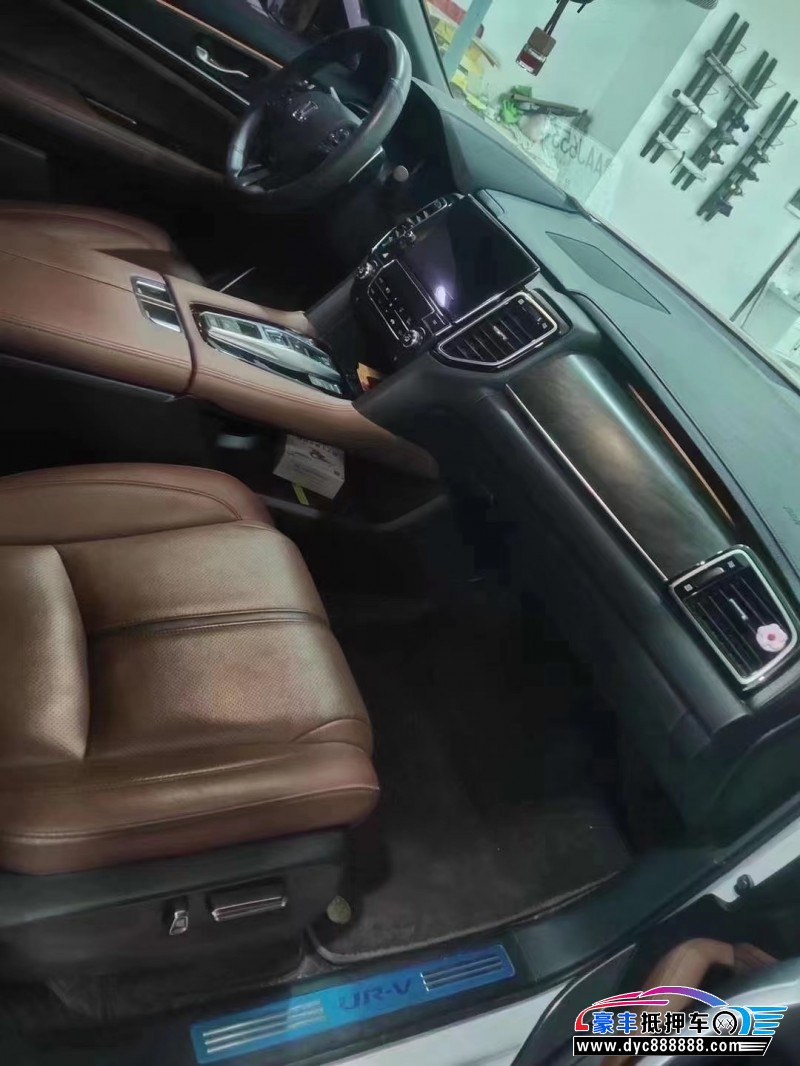 21年本田UR-V轿车抵押车出售