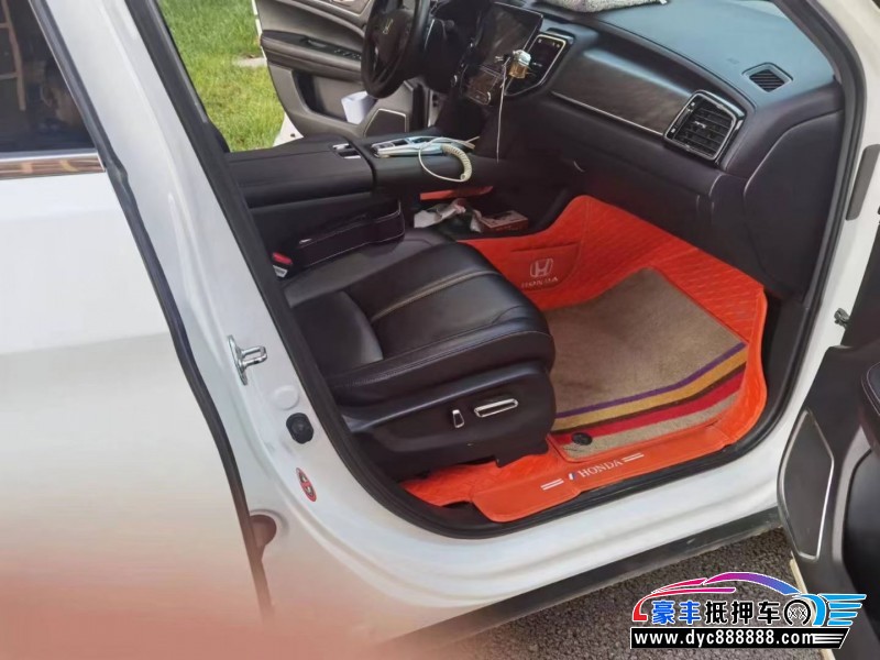 20年本田UR-V轿车抵押车出售