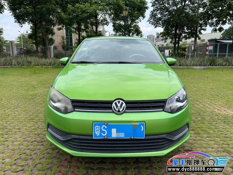 15年大众polo轿车抵押车出售
