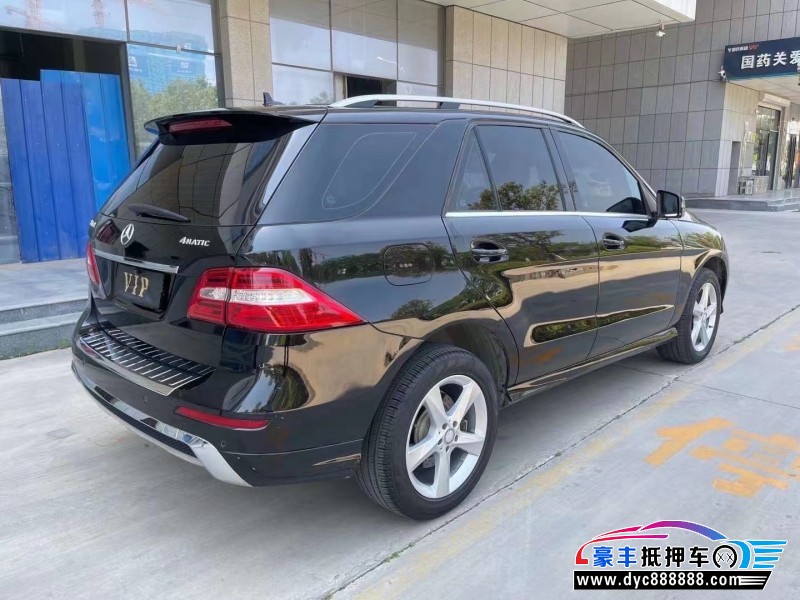 14年奔驰ML轿车抵押车出售