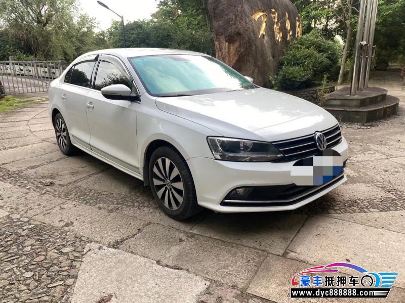 17年大众速腾轿车抵押车出售