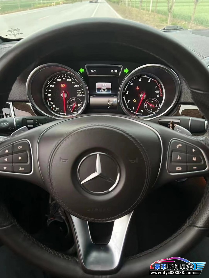 17年奔驰CLS轿车抵押车出售