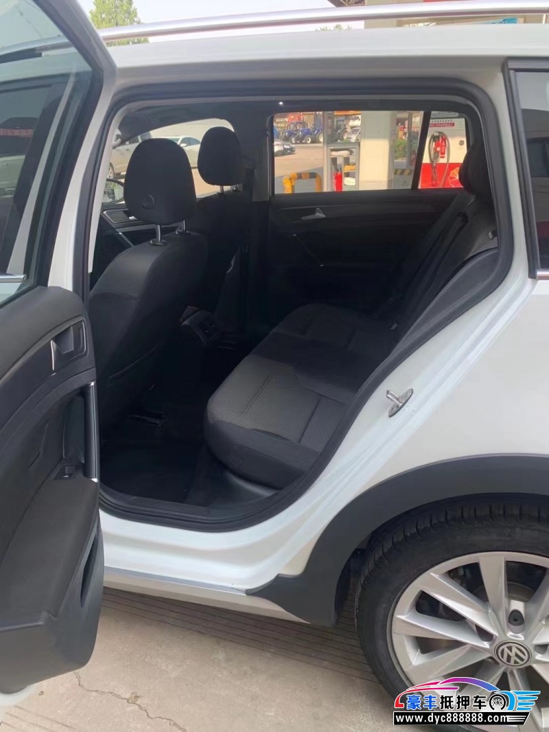 19年大众高尔夫轿车抵押车出售