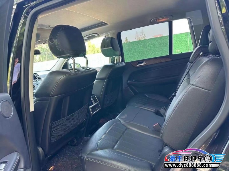 16年奔驰GLS轿车抵押车出售