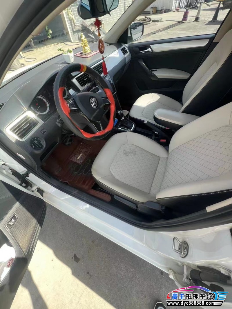 18年斯柯达昕锐轿车抵押车出售