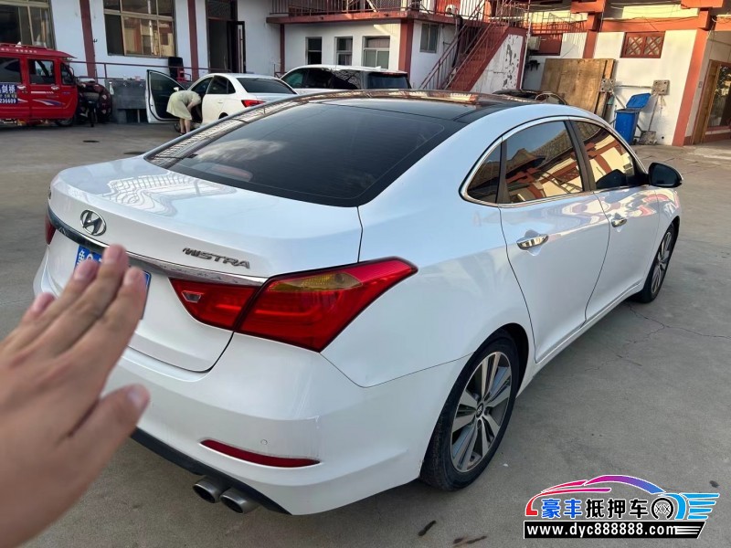 14年现代名图轿车抵押车出售