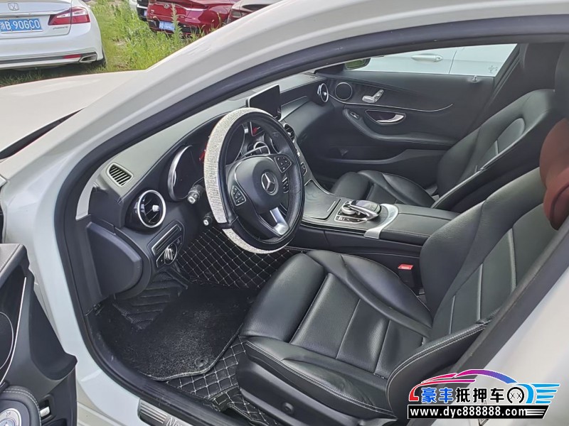 17年奔驰C轿车抵押车出售