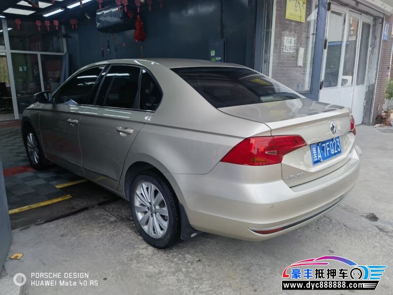 16年大众宝来轿车抵押车出售