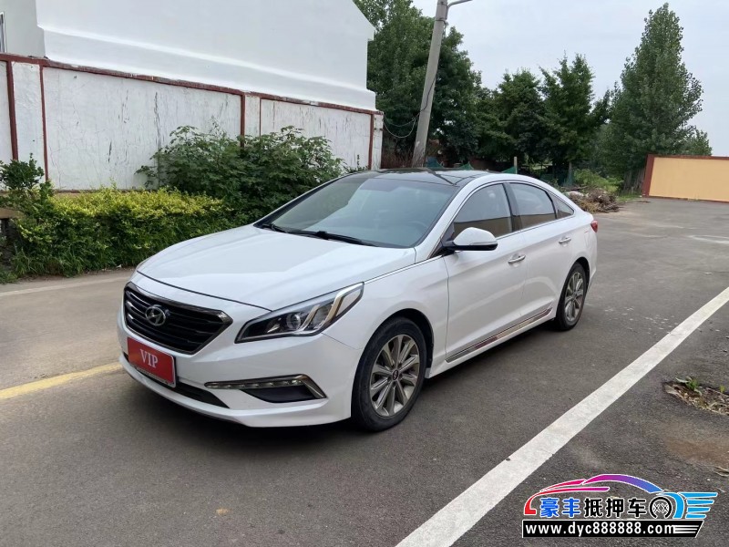 15年现代索纳塔轿车抵押车出售