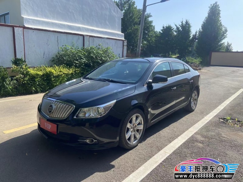 10年别克君越轿车抵押车出售