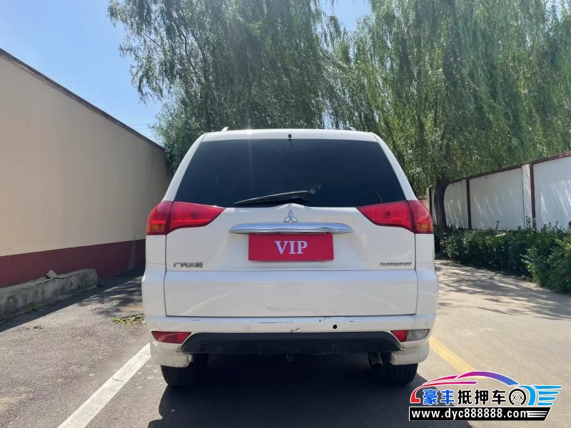 14年三菱帕杰罗·劲畅SUV抵押车出售