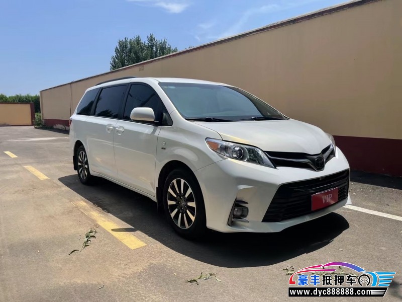 17年丰田塞纳MPV抵押车出售