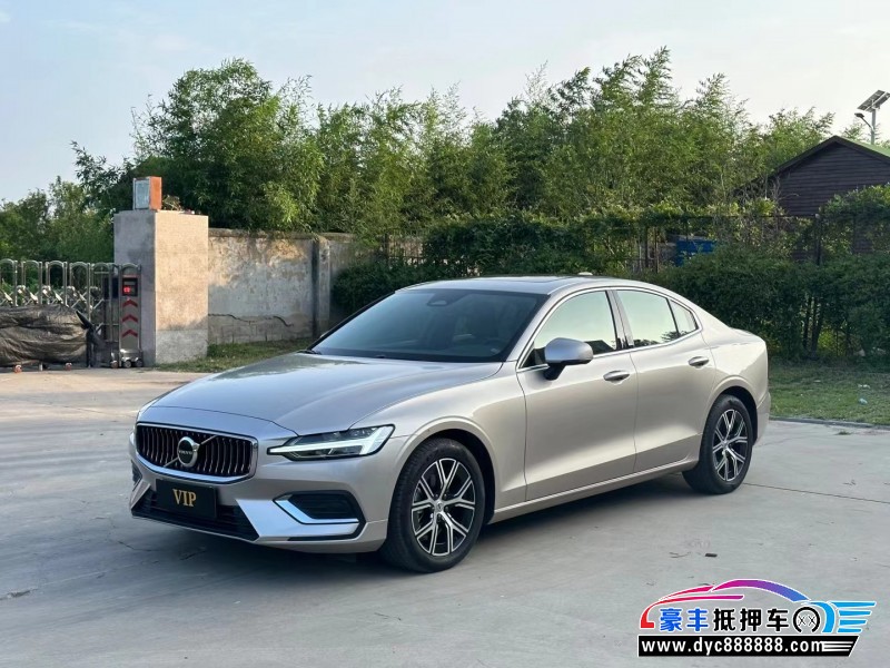23年沃尔沃S60轿车抵押车出售