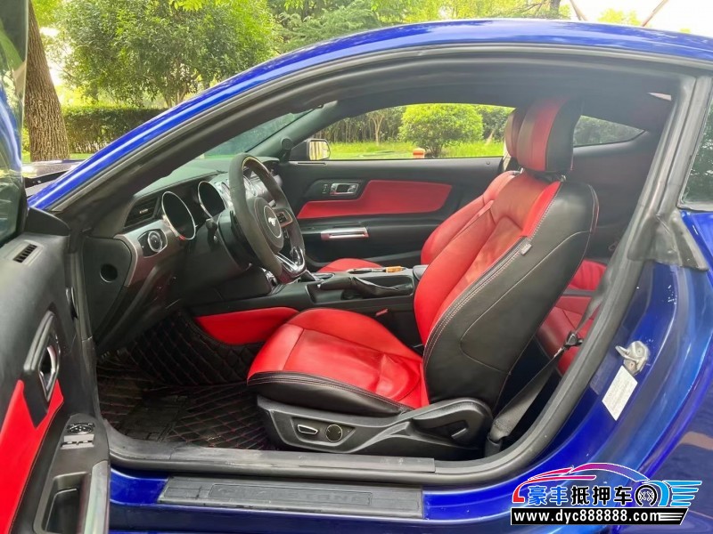 16年福特野马轿车抵押车出售