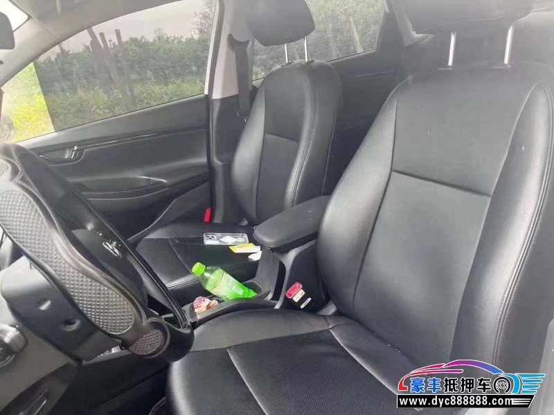 21年现代悦动轿车抵押车出售