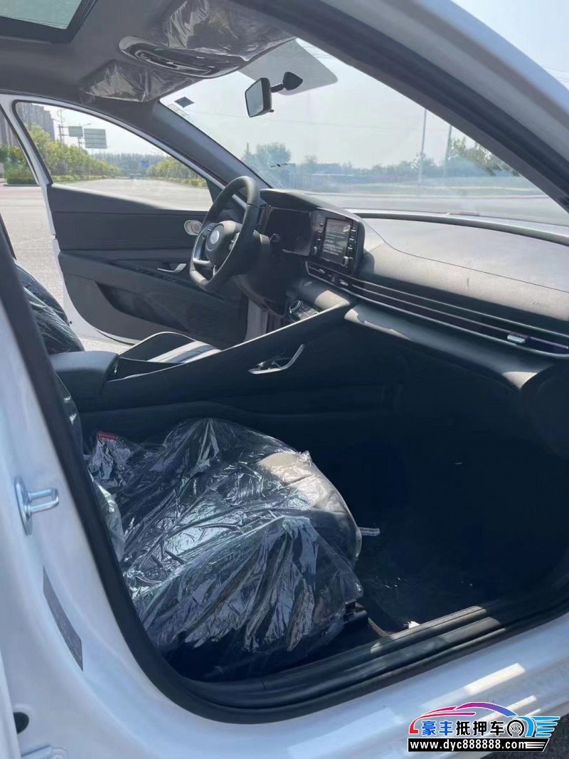 23年现代伊兰特轿车抵押车出售