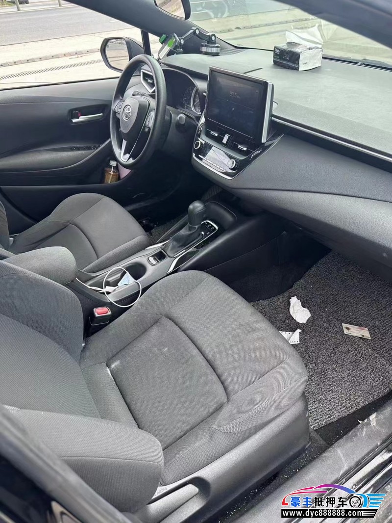 19年丰田雷凌轿车抵押车出售