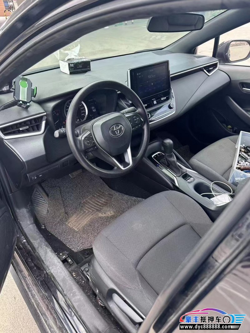 19年丰田雷凌轿车抵押车出售