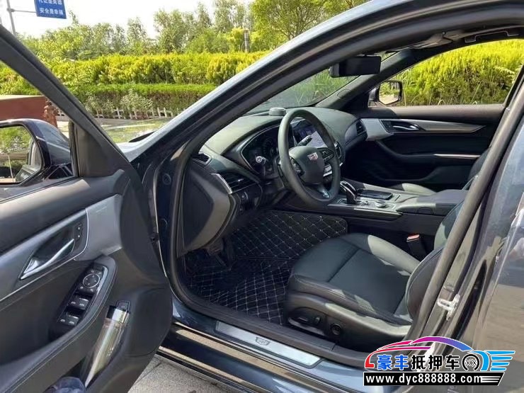 21年凯迪拉克CT5轿车抵押车出售