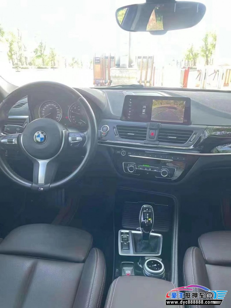 20年宝马1系轿车抵押车出售