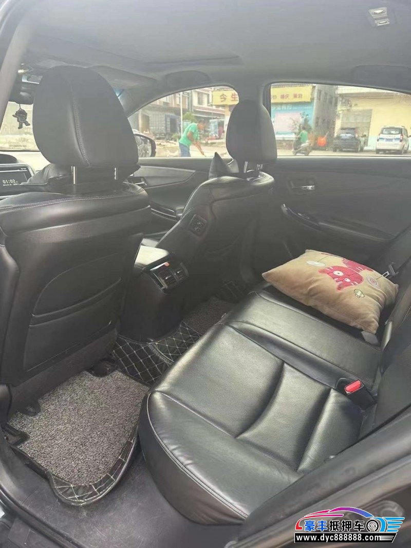 16年本田思铂睿轿车抵押车出售