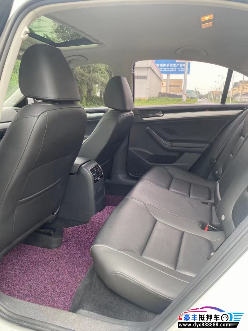 18年大众速腾轿车抵押车出售