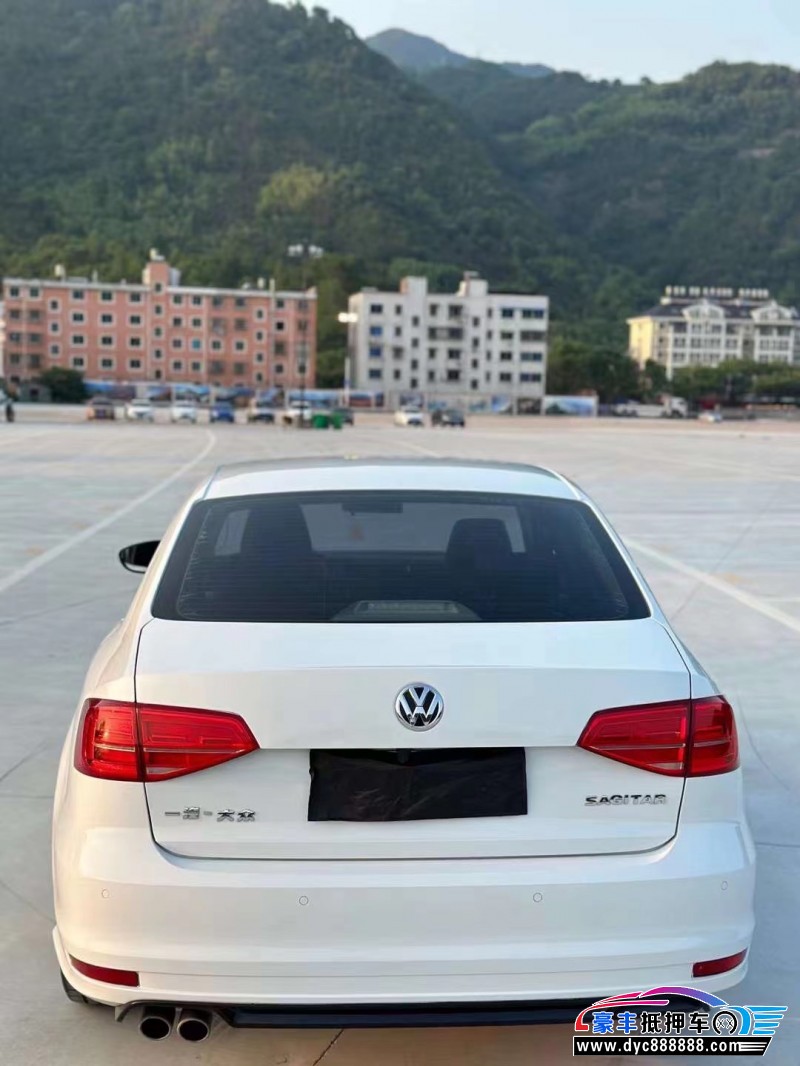 18年大众速腾轿车抵押车出售