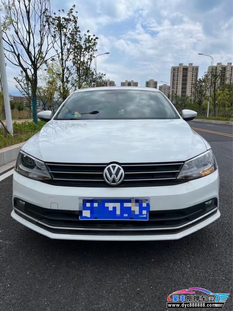 17年大众速腾轿车抵押车出售