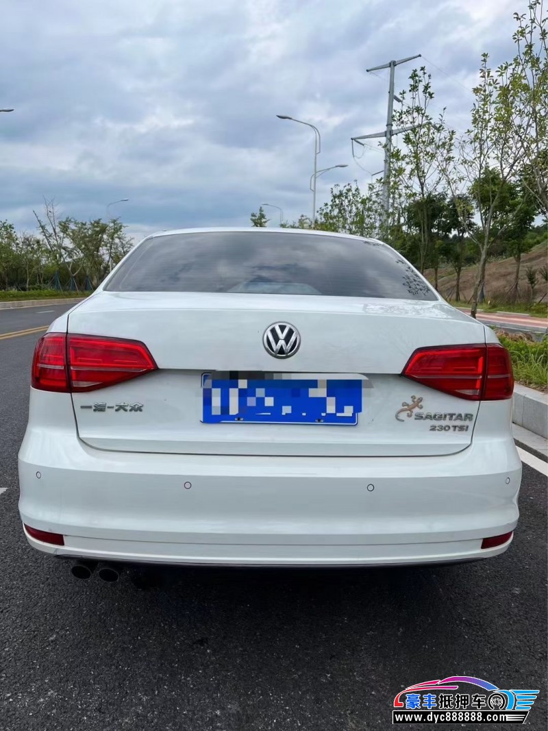 17年大众速腾轿车抵押车出售