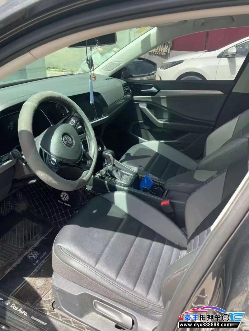 21年大众速腾轿车抵押车出售