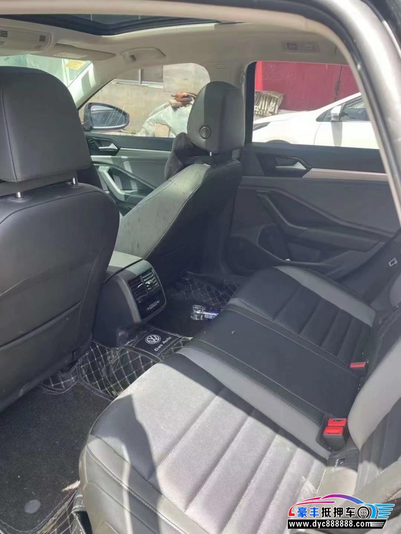 21年大众速腾轿车抵押车出售